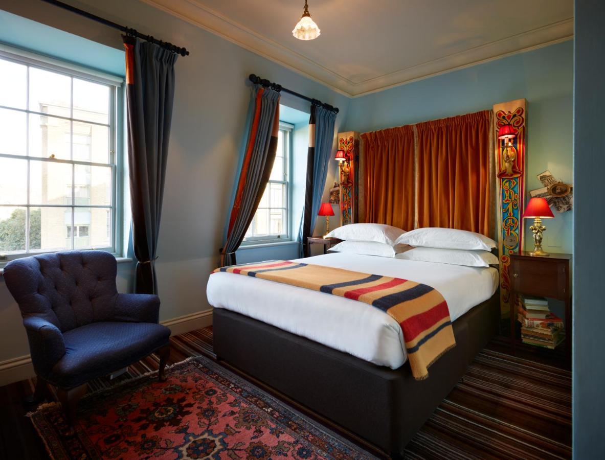 Deluxe Zimmer mit Kingsize-Bett