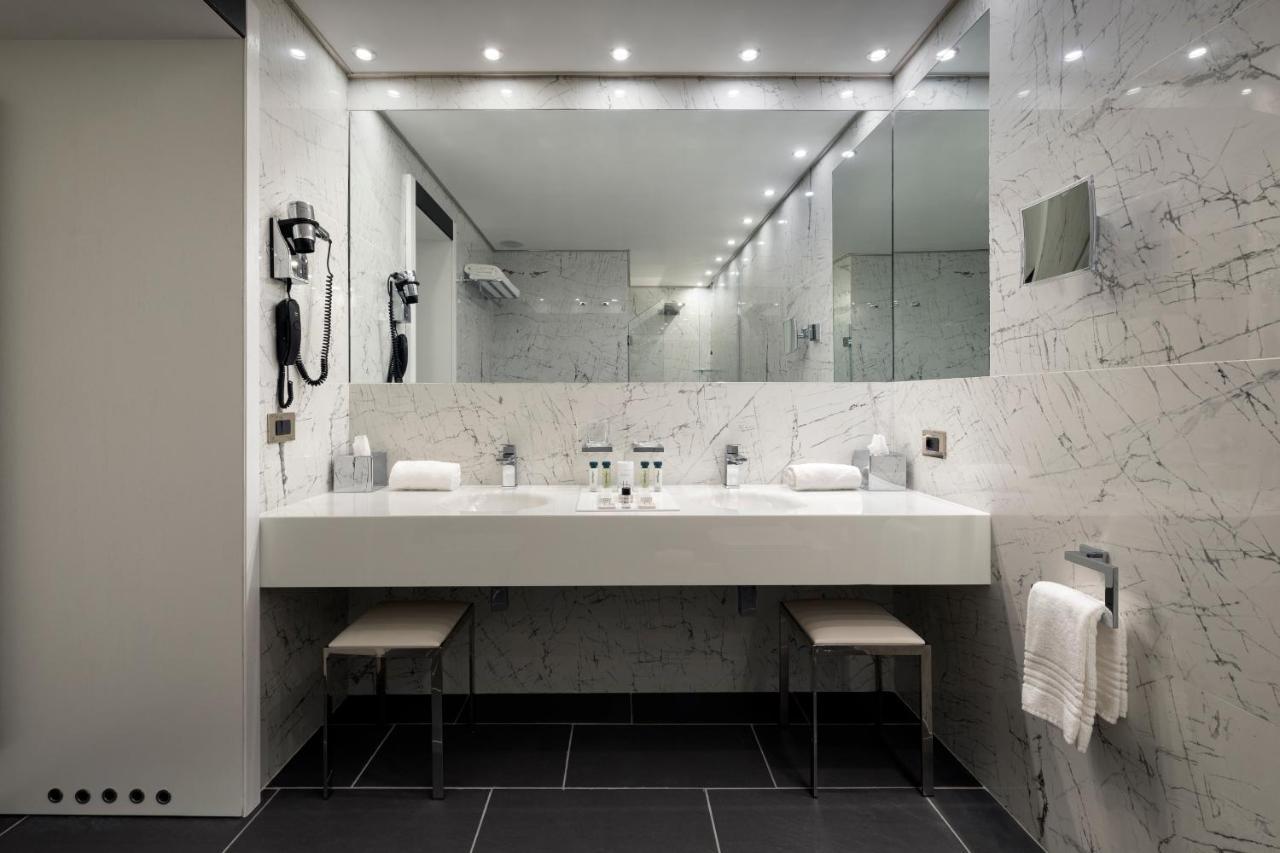 Deluxe Suite mit eigener Whirlpool-Badewanne