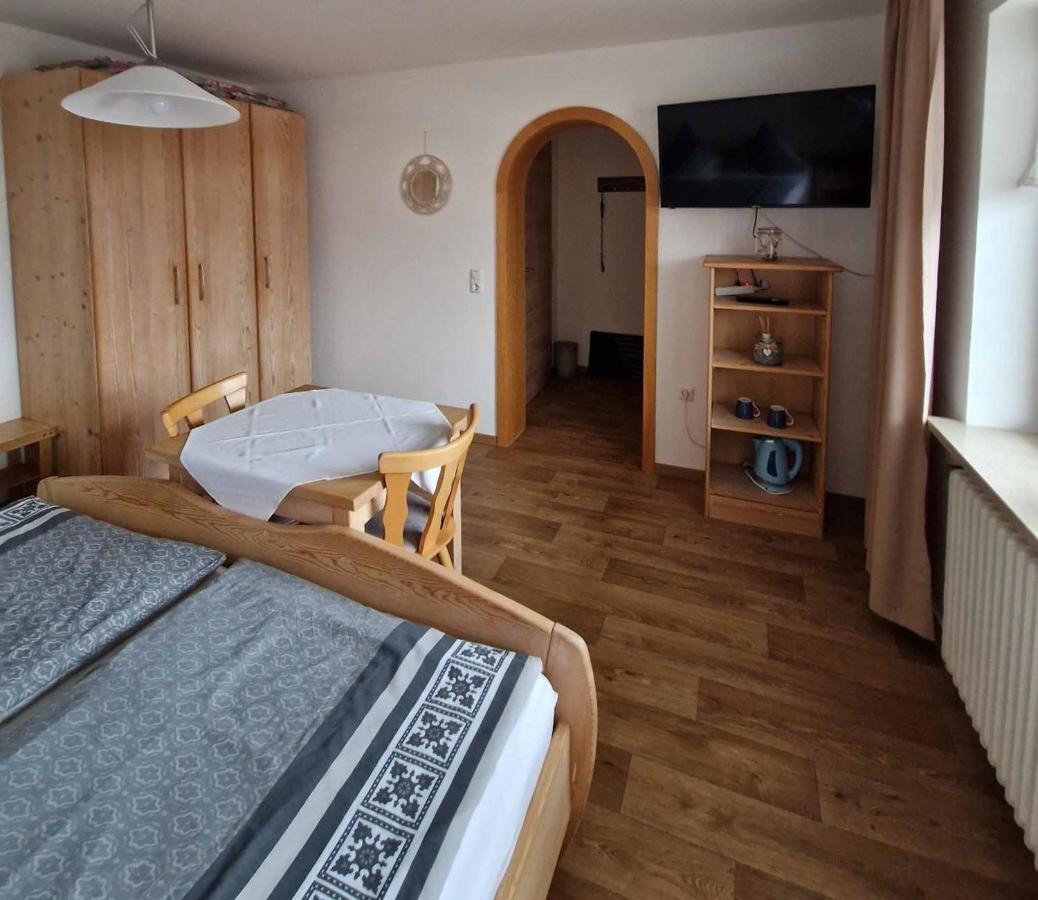 Doppelzimmer mit Balkon