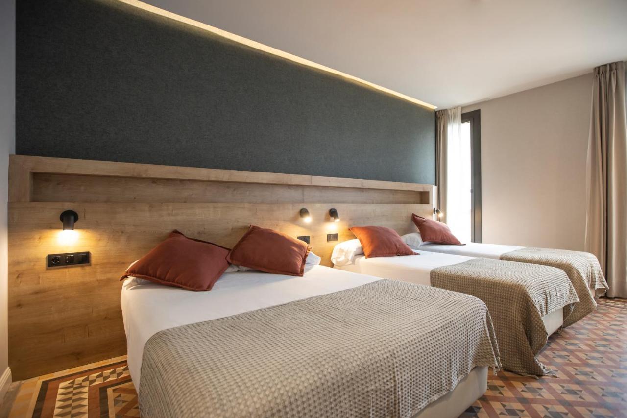 Vierbettzimmer mit Balkon