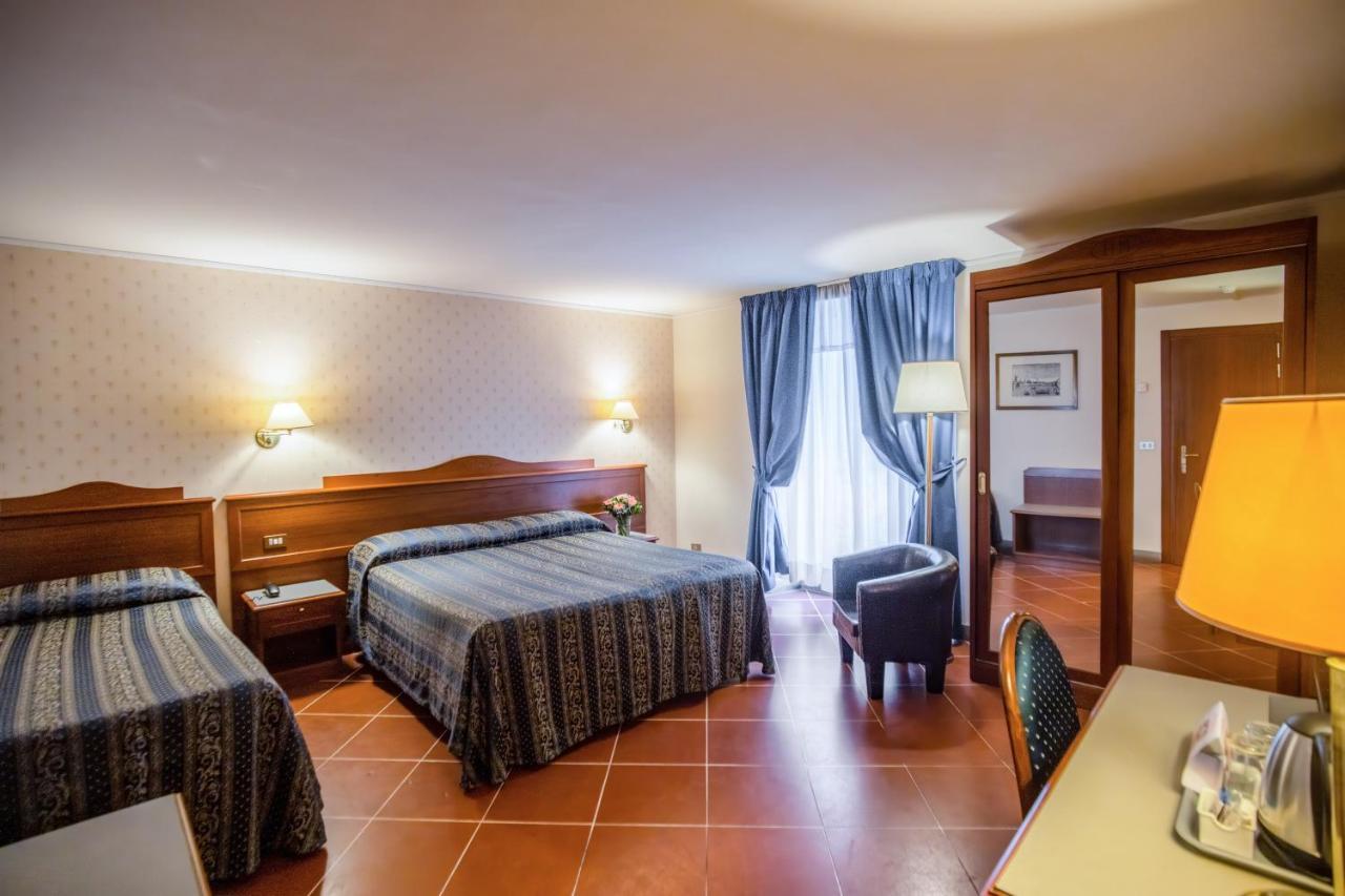 Dreibettzimmer