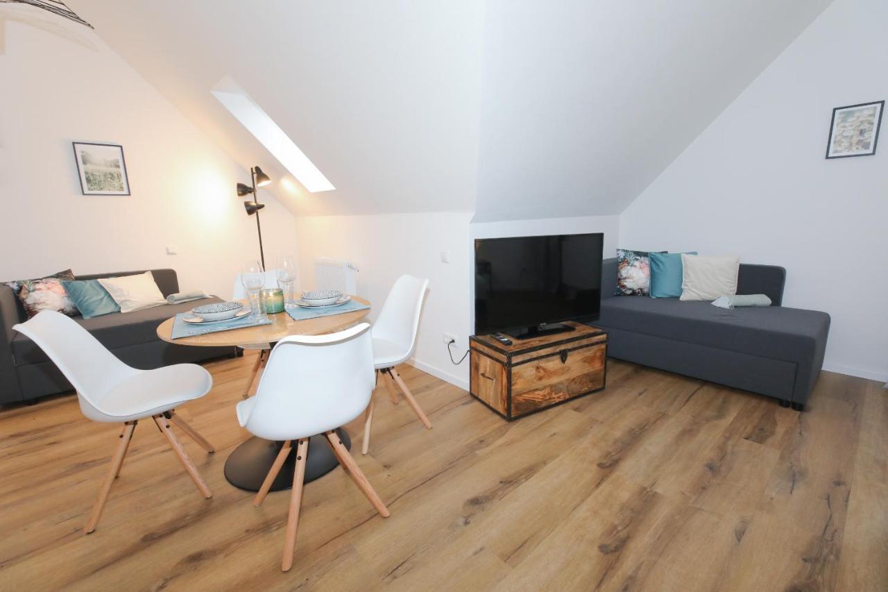 Studio mit Kingsize-Bett und Schlafsofa