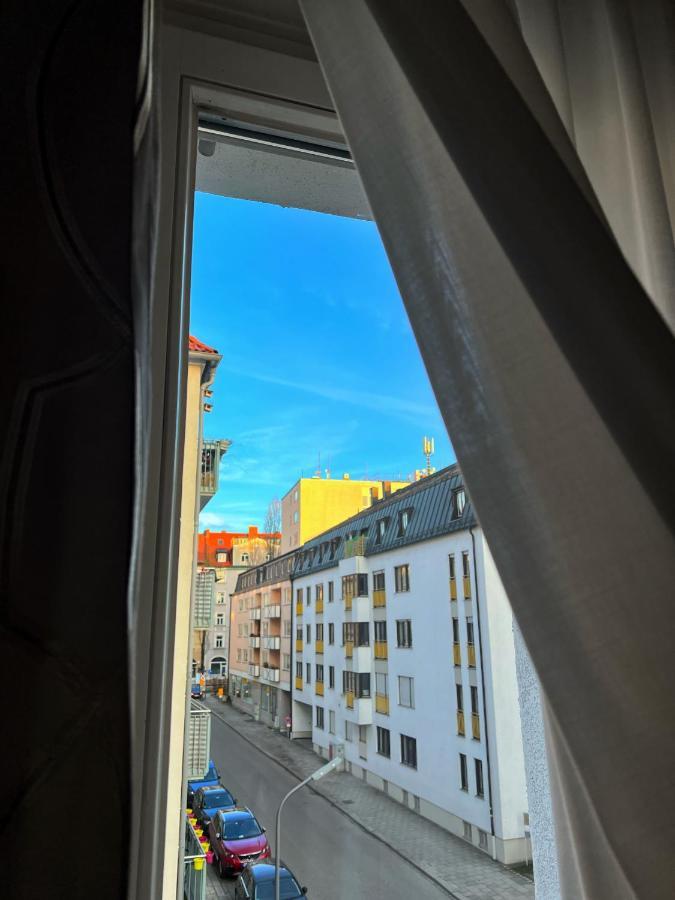 Familienzimmer mit Balkon