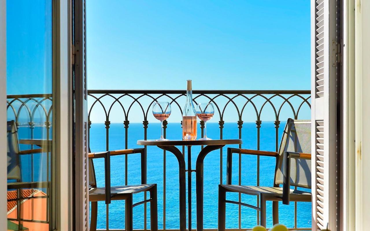 Superior Doppelzimmer mit direktem Meerblick und Balkon