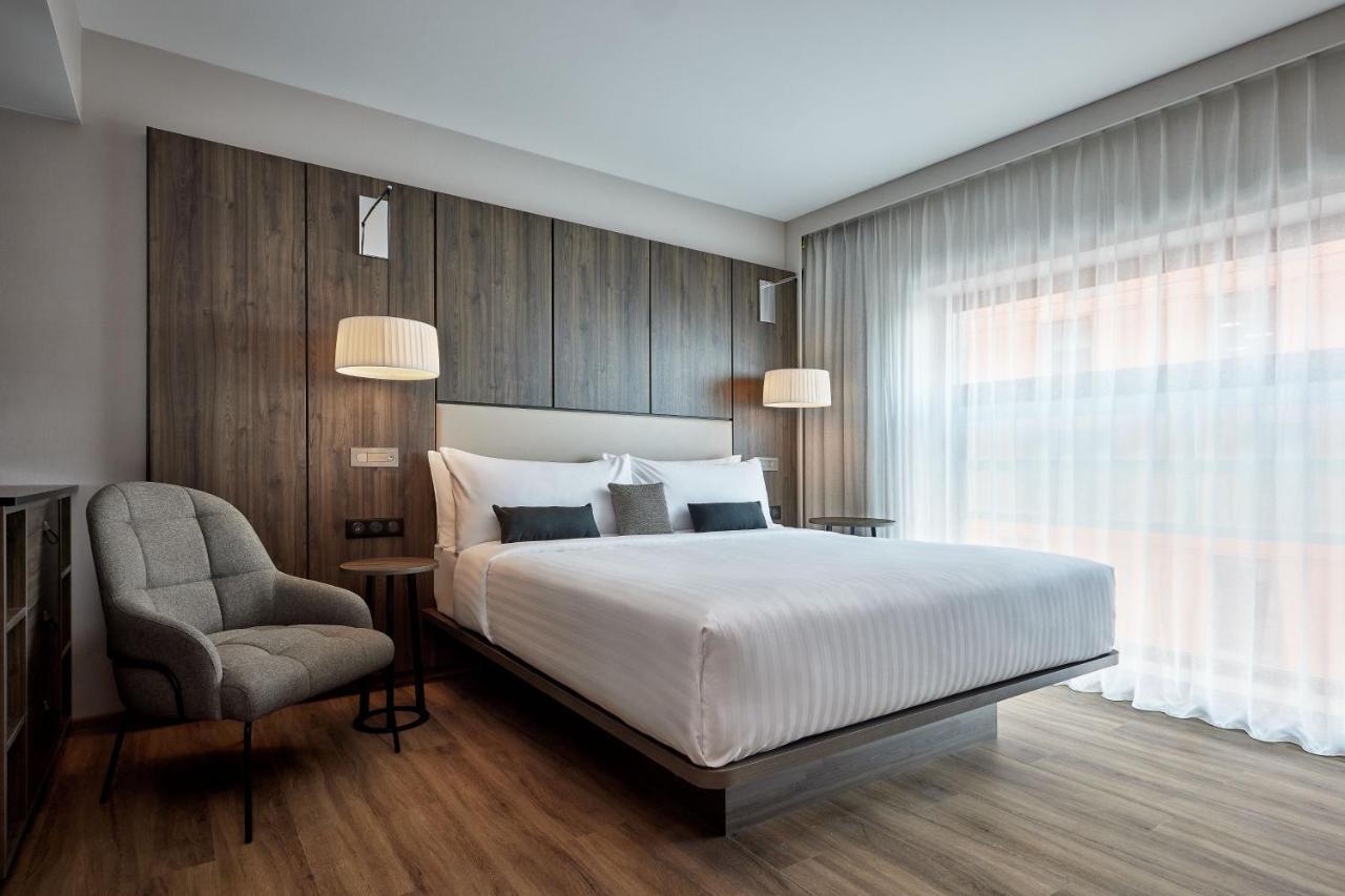 Standard Zimmer mit Kingsize-Bett