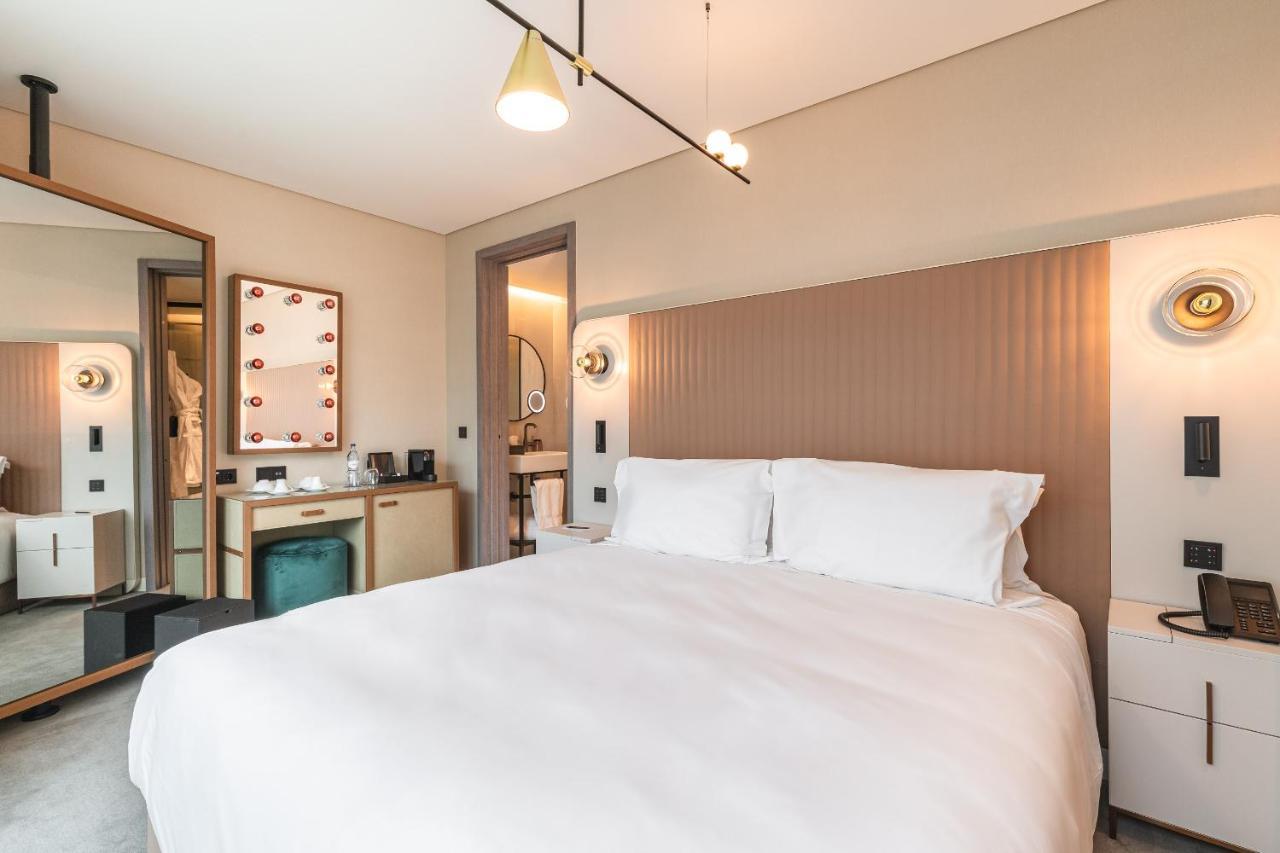 Doppelzimmer mit Poolblick