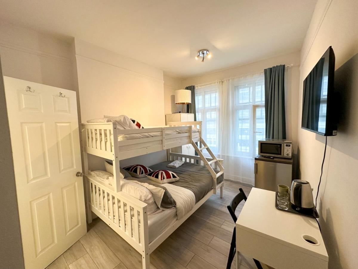 Comfort Dreibettzimmer mit Dusche