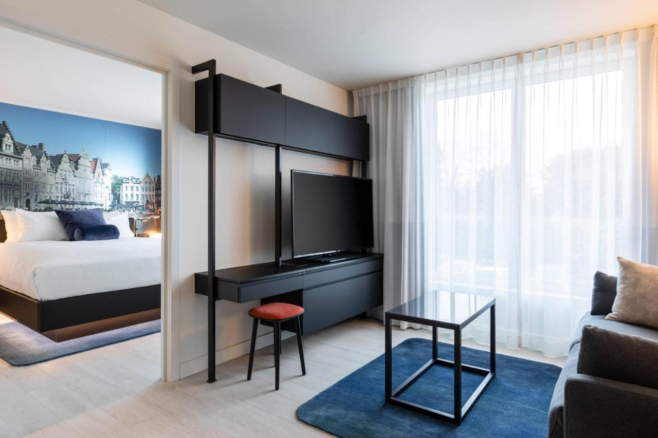 1 Bedroom Premium Suite