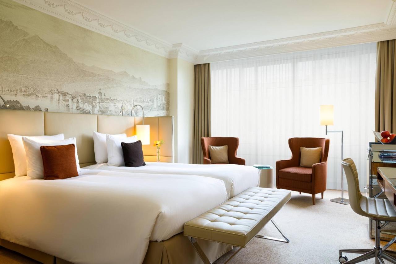 Größeres Deluxe Zimmer mit 2 Einzelbetten