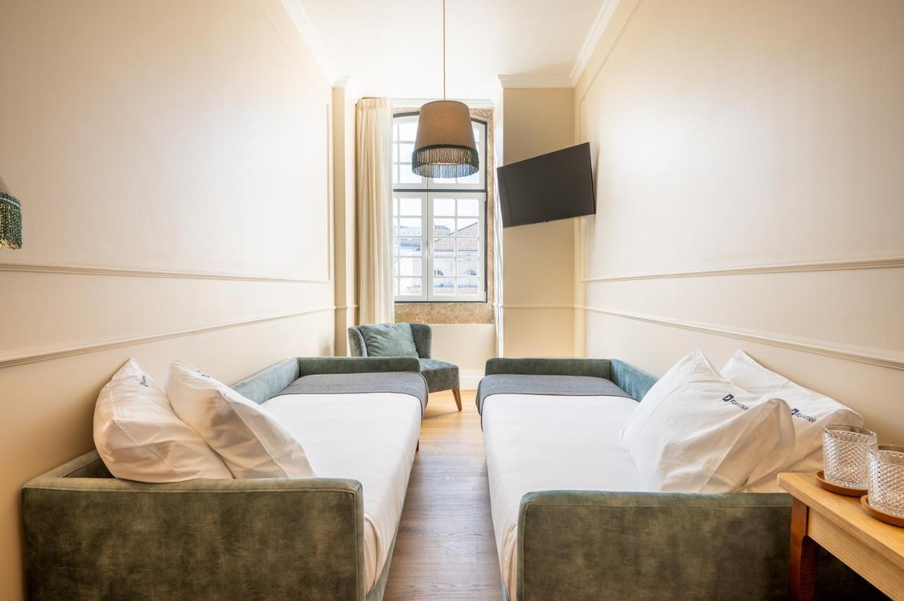 Kleines Zweibettzimmer