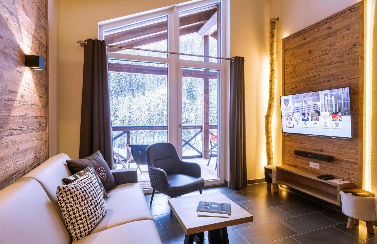Two-Bedroom Suite,1396618493:JPEG