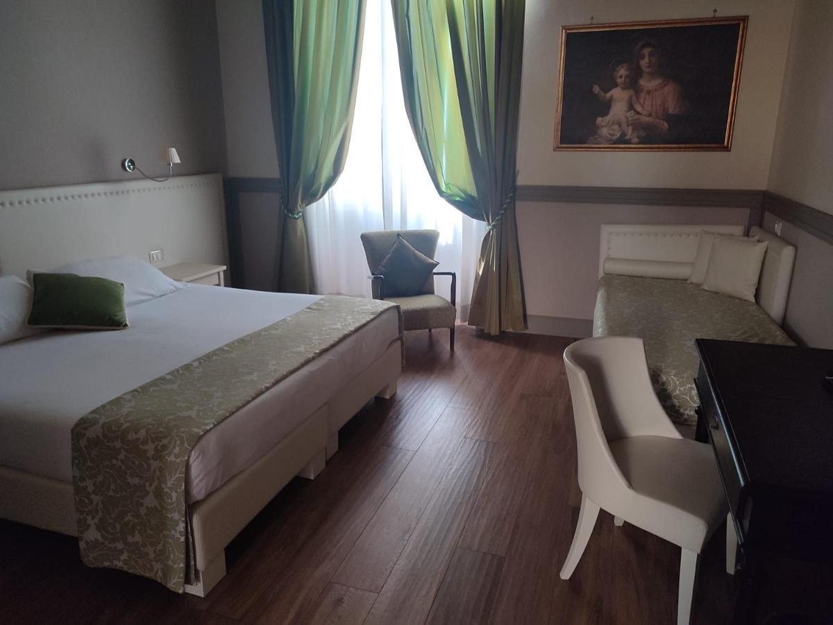 Deluxe Dreibettzimmer