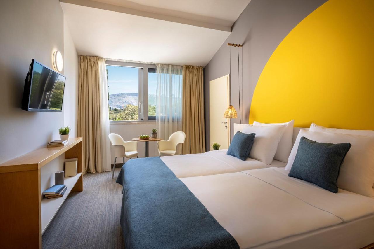 Angebot - Standard Doppelzimmer mit Parkblick und Tagesausflug