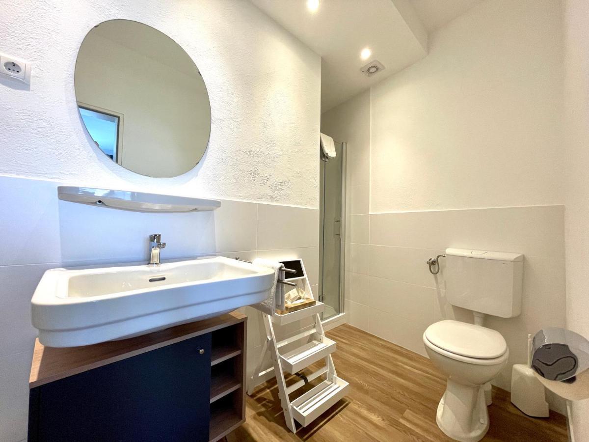 Doppelzimmer mit Balkon