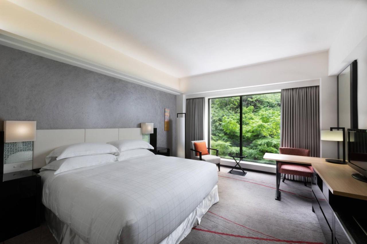 MIYABI SUPERIOR, Zimmer mit 1 Kingsize-Bett und Zugang zur Club Lounge