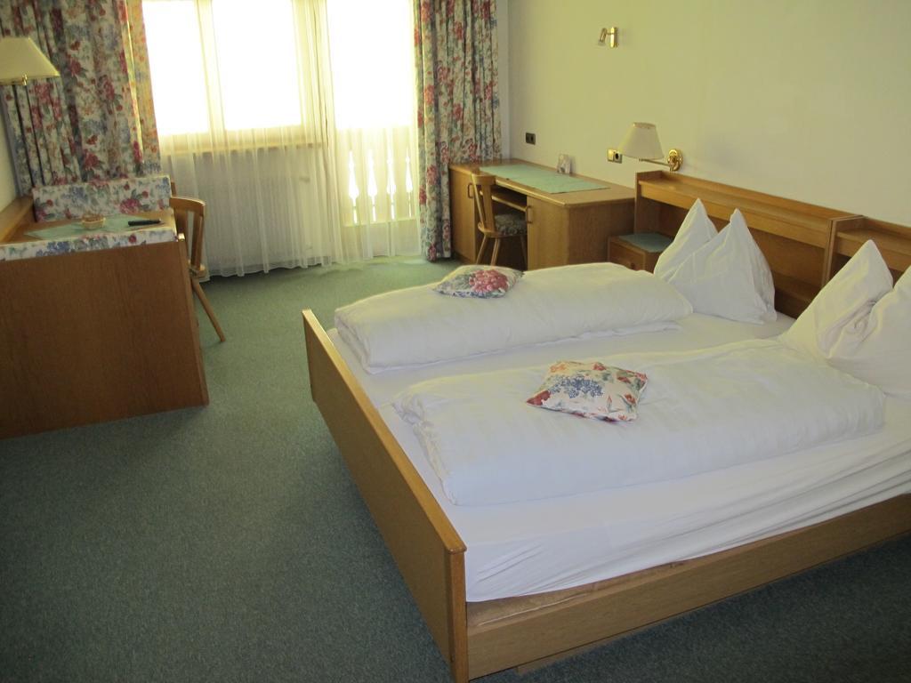 Großes Doppelzimmer