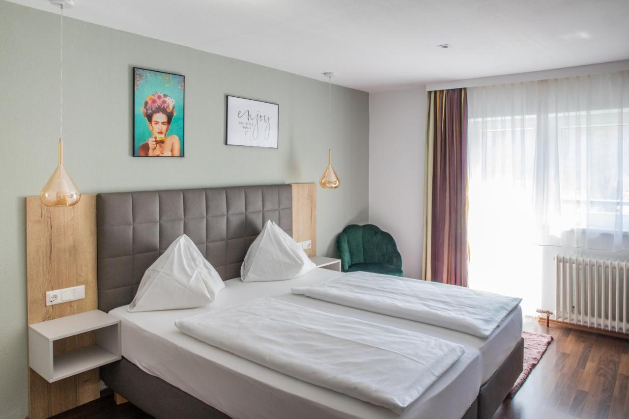 Doppelzimmer mit Balkon