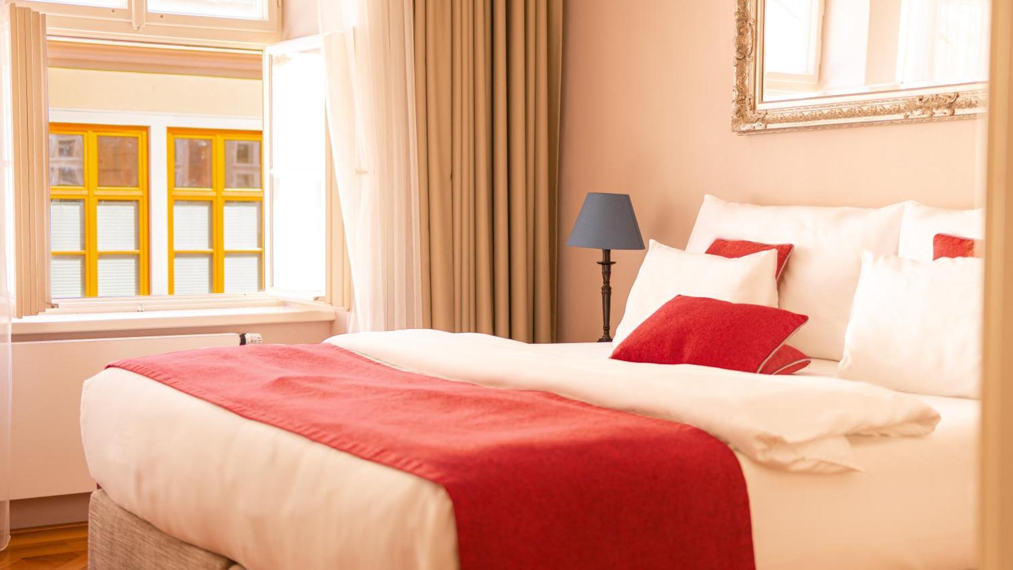 Executive Suite mit 1 Doppelbett/2 Einzelbetten