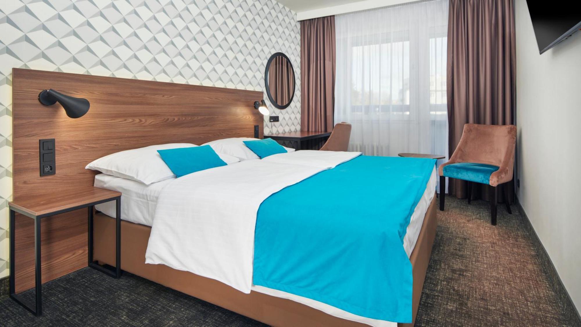 Deluxe Double Room with Free Pool Access,1433621110:JPEG
