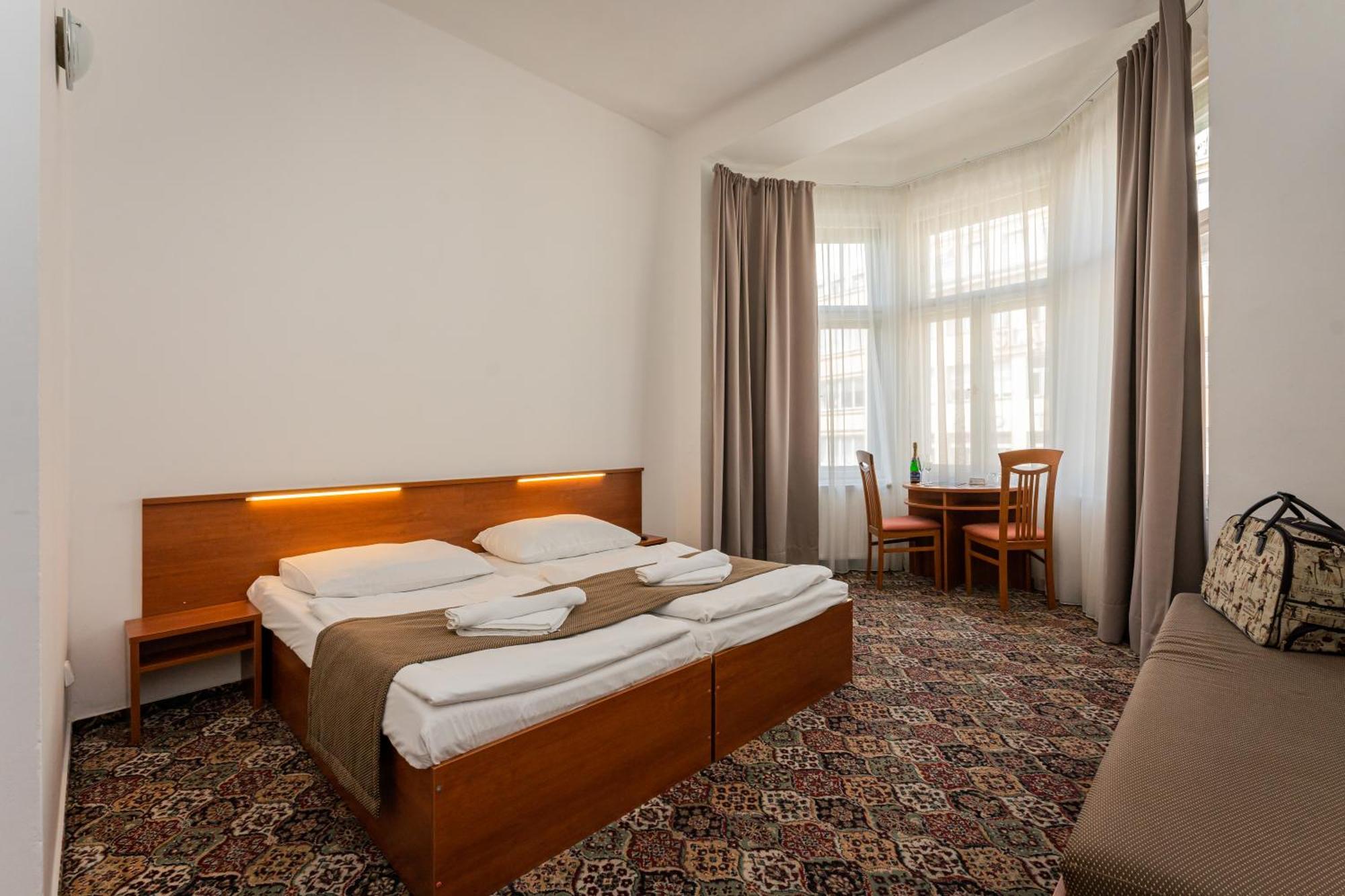 Dreibettzimmer