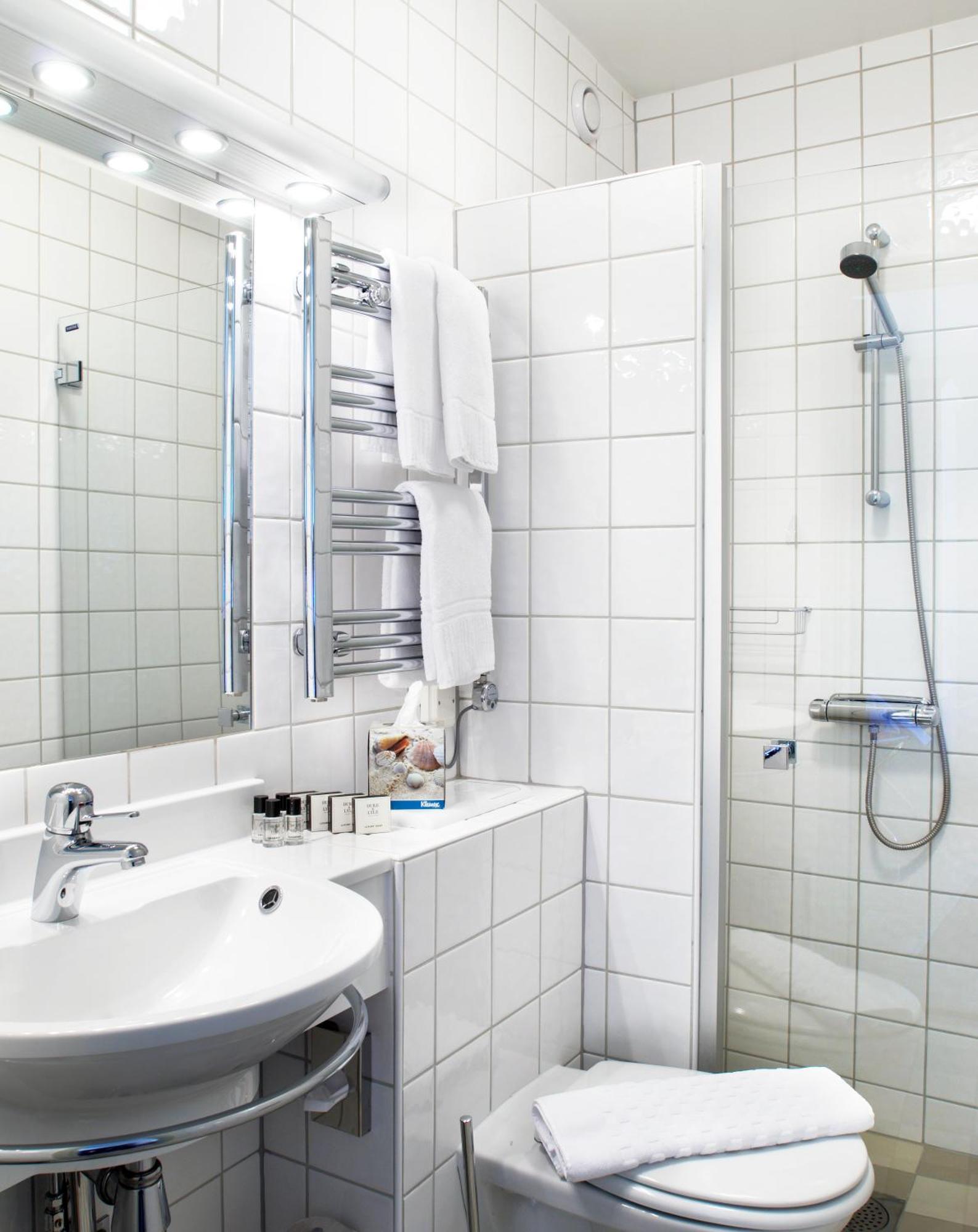 Economy Doppelzimmer (140 cm breites Bett)