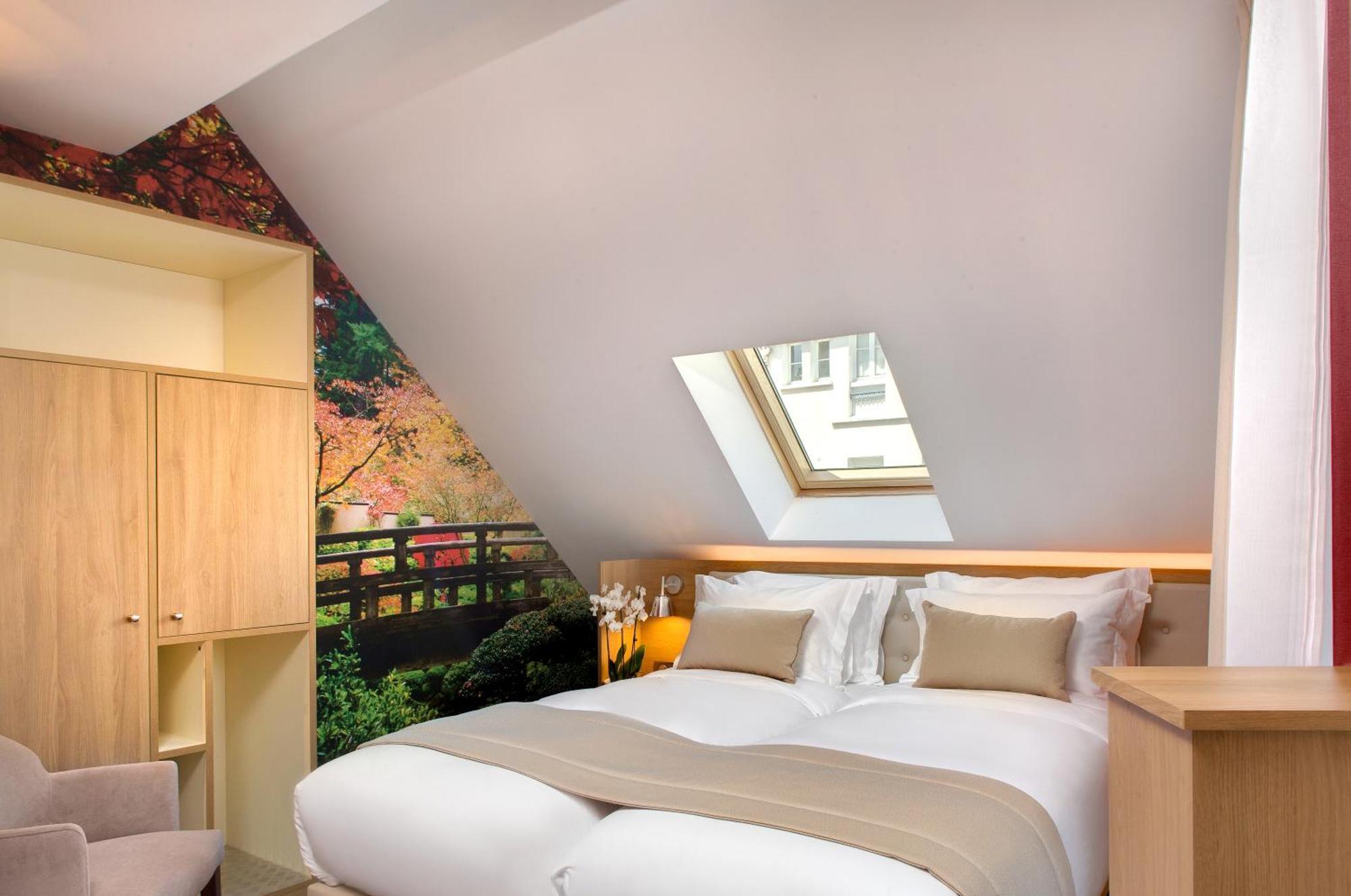 Junior Suite with Garden View,1227432308:JPEG