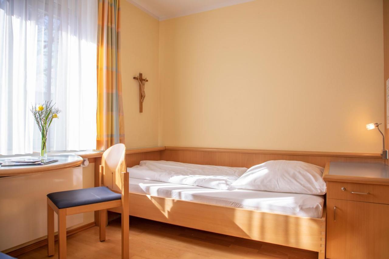 Einzelzimmer mit Bad