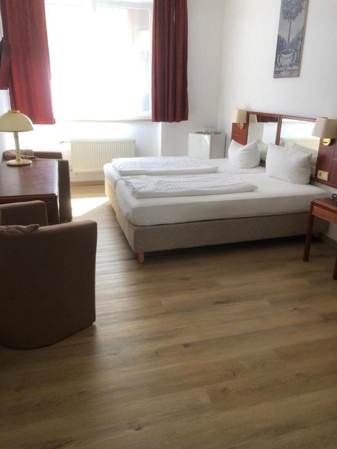 Dreibettzimmer