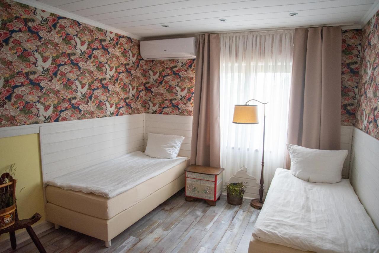 Kleines Doppel-/Zweibettzimmer