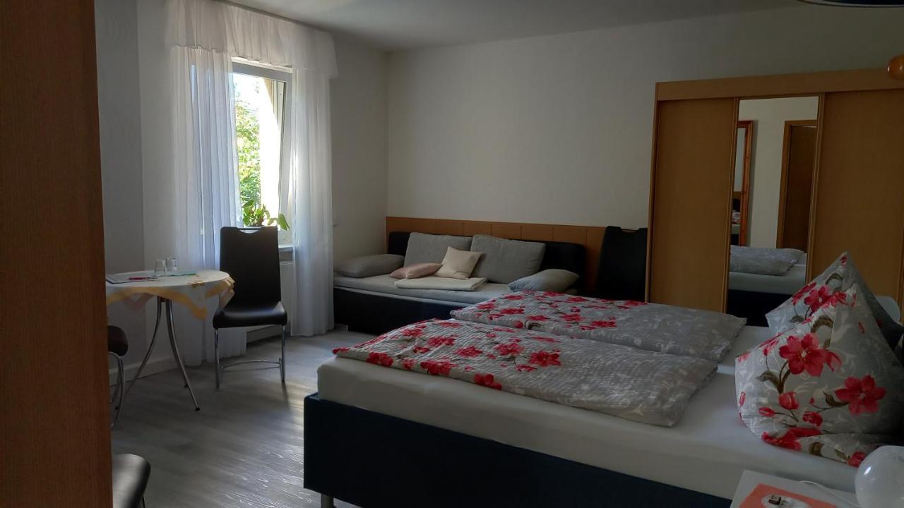 Dreibettzimmer