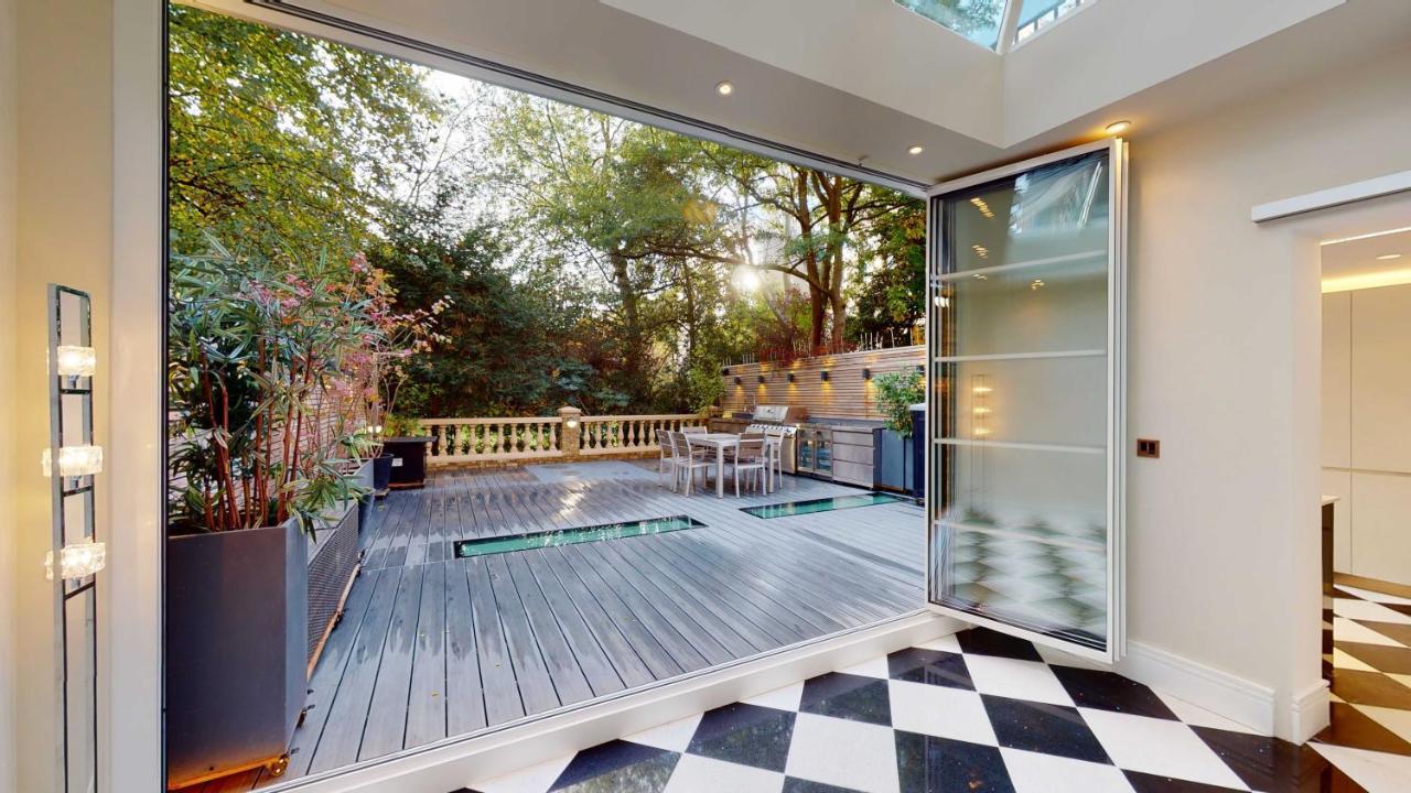 Four-Bedroom Luxury Apartment,1489483873:JPEG