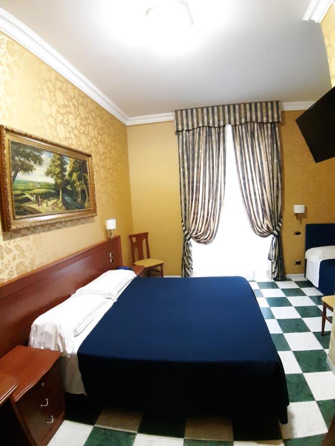 Doppel-/Zweibettzimmer mit eigenem Bad