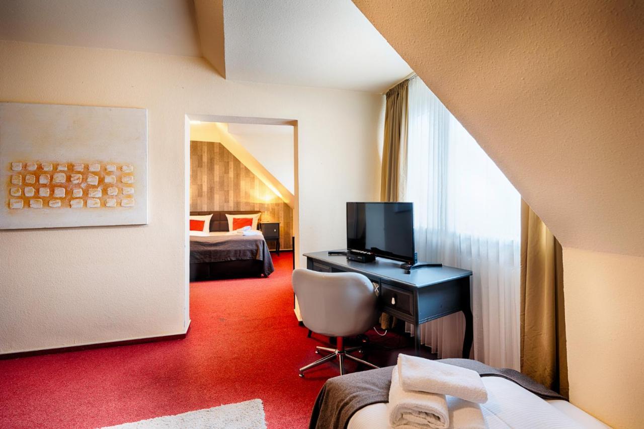 Triple Room,1498542880:JPEG