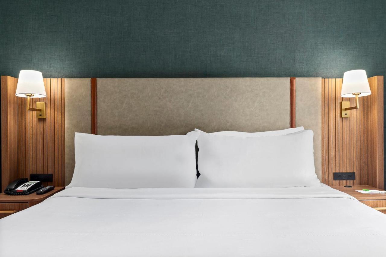 Standard Zimmer mit Kingsize-Bett