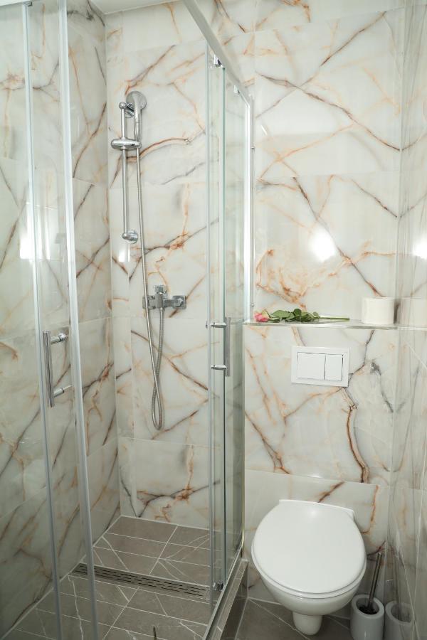 Einzelzimmer mit Dusche