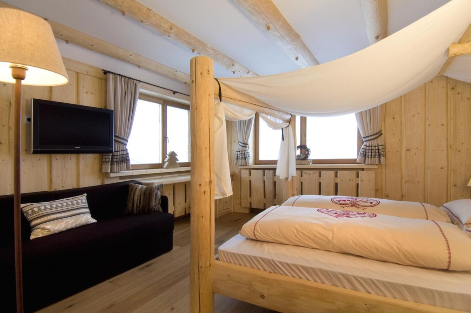 Standard Zimmer mit Kingsize-Bett