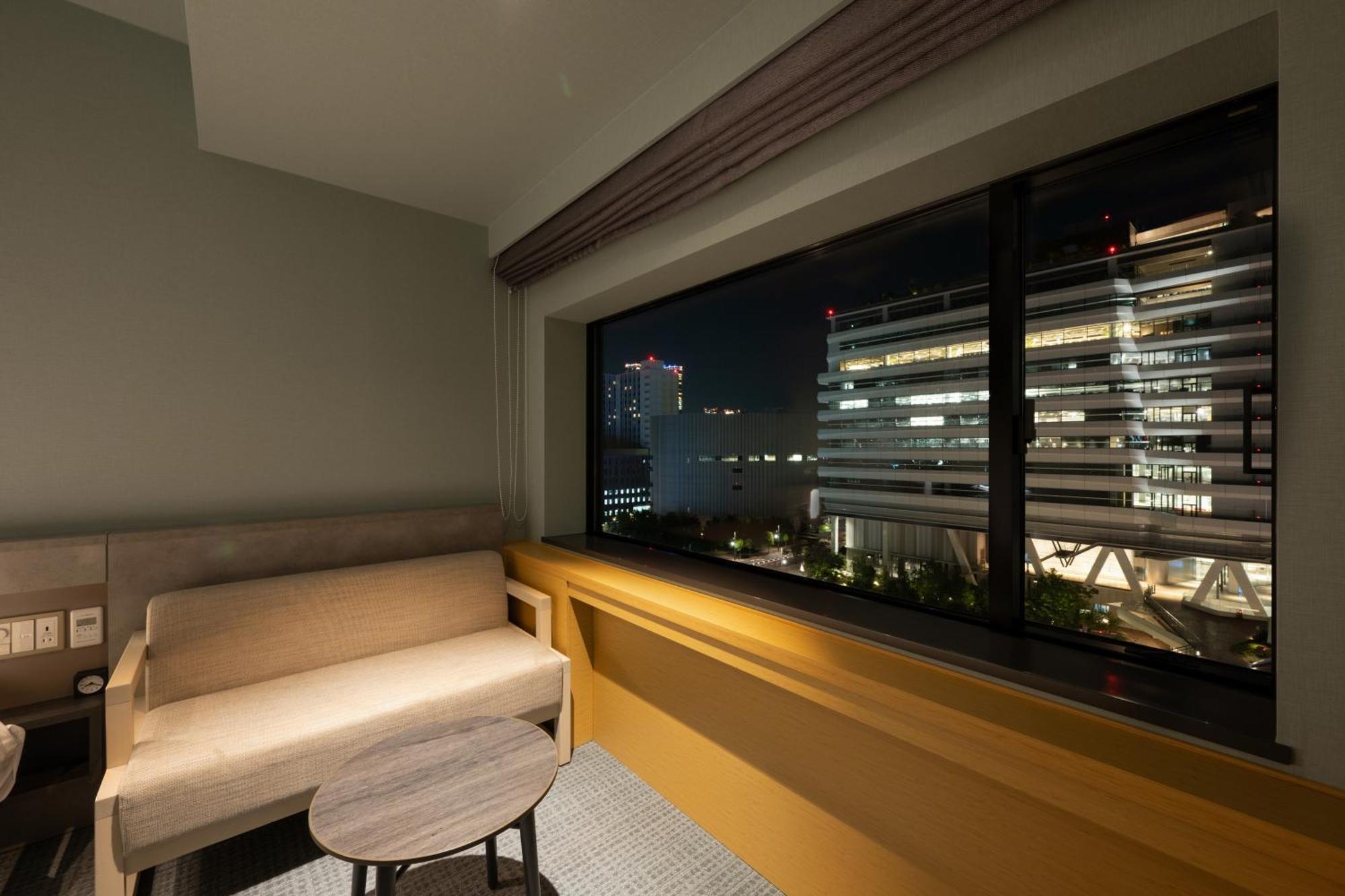 Zweibettzimmer Hollywood A (1 Person) – nur E-Zigaretten