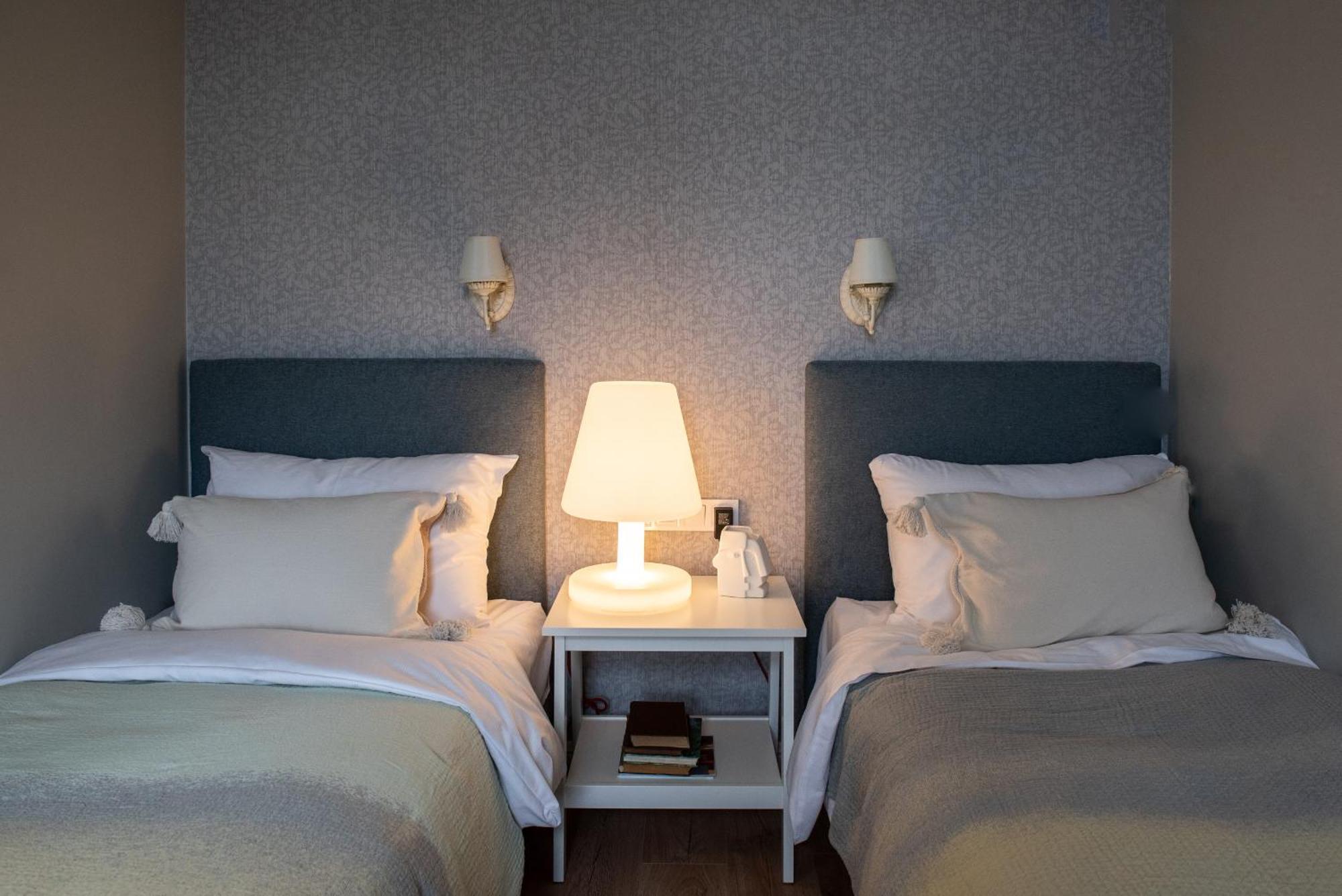 Großes Zweibettzimmer
