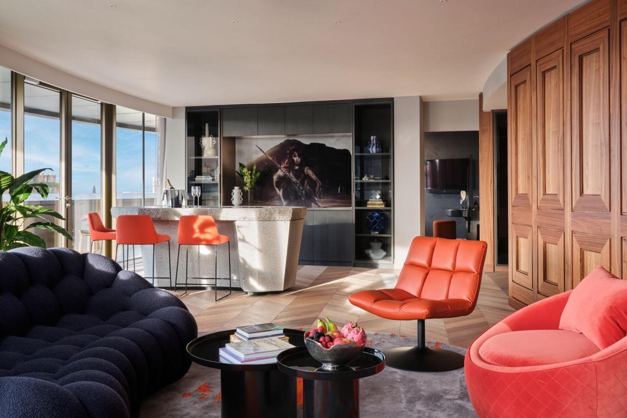 W Suite mit Stadtblick