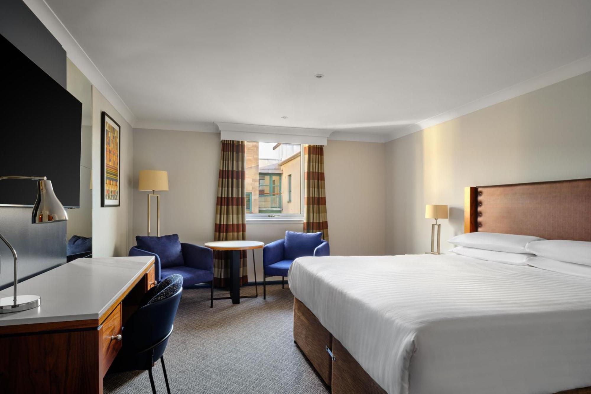Superior Zimmer mit Kingsize-Bett