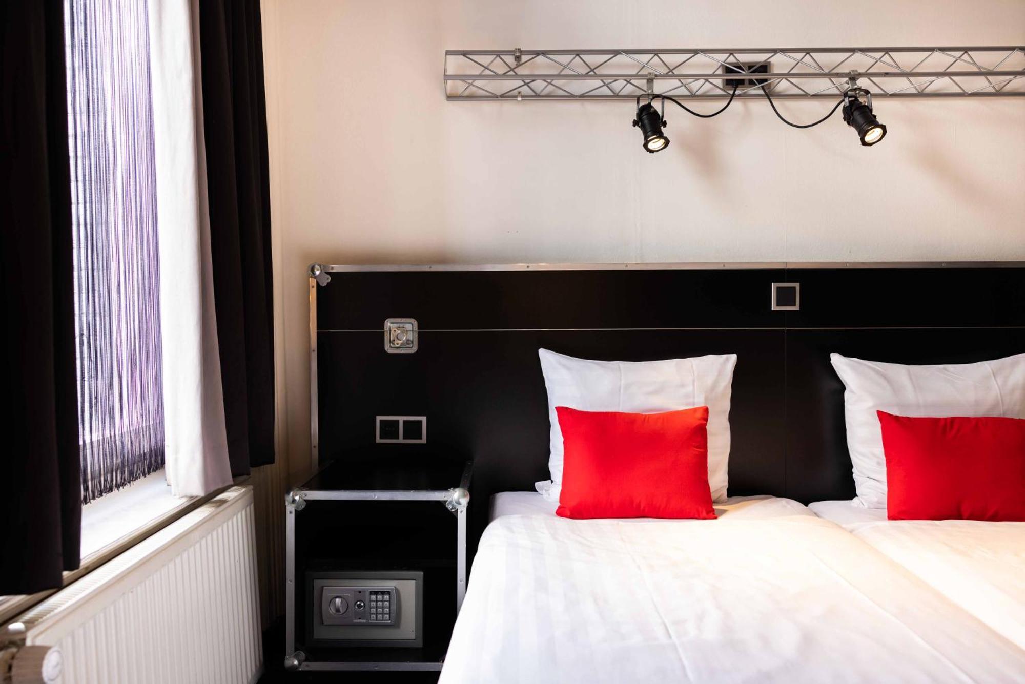 Basic Doppel-/Zweibettzimmer mit Gemeinschaftsbad