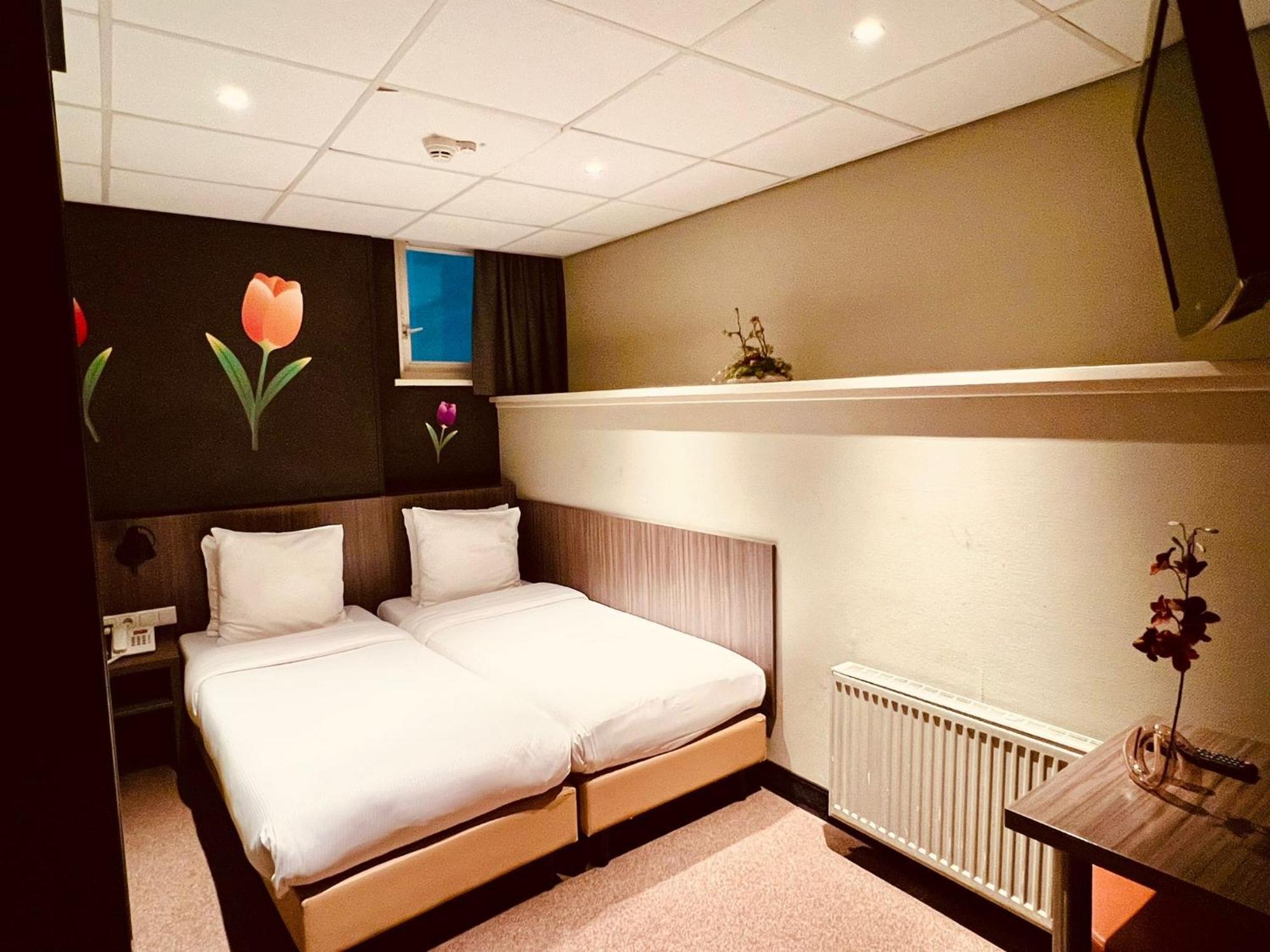 Doppelzimmer im Semi-Souterrain