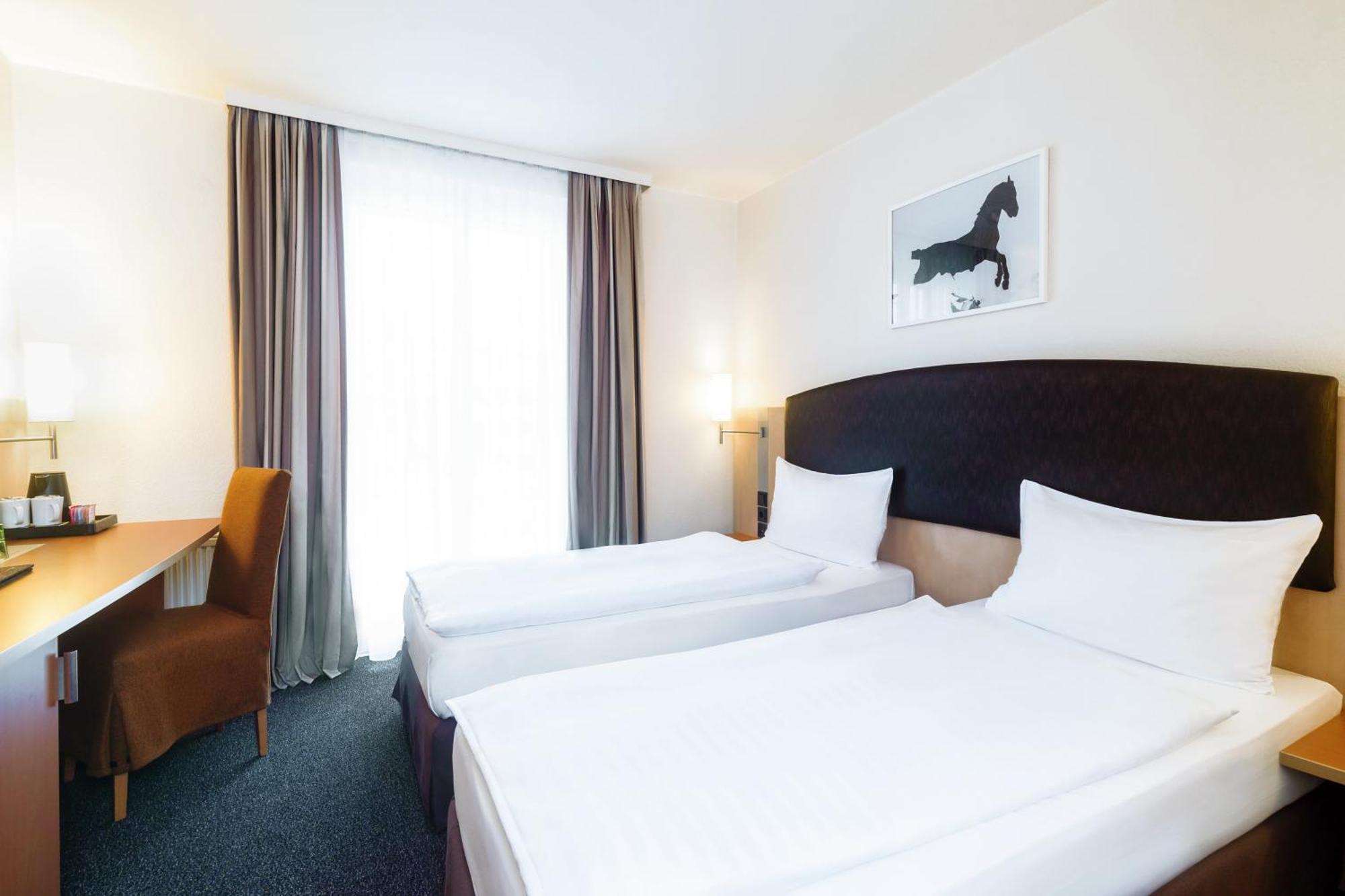 Superior Twin Room,1516439386:JPEG