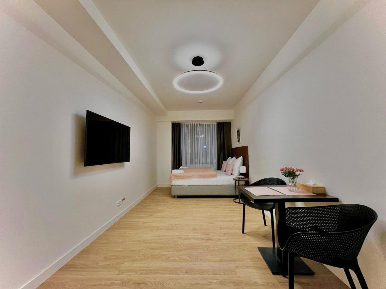 Doppel- oder Zweibettzimmer