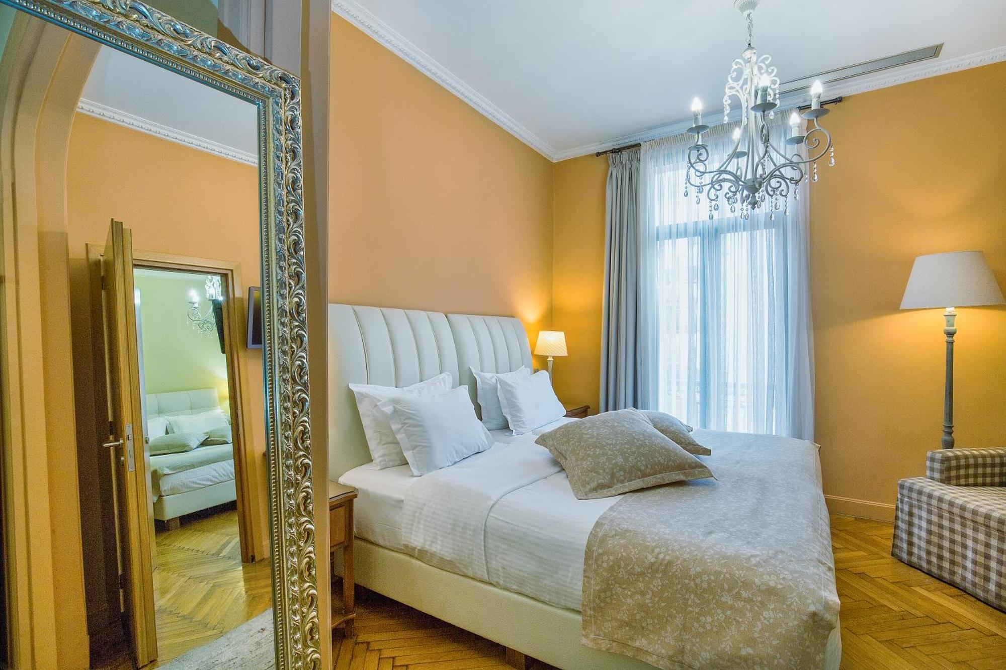 Superior Doppel- oder Zweibettzimmer mit Balkon