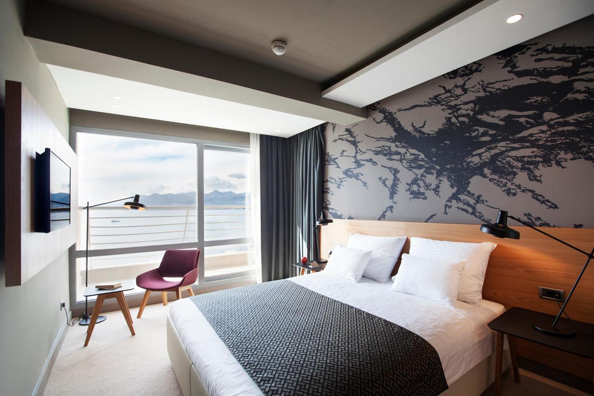 Frauentagsangebot – Superior Zimmer mit Balkon mit Meerblick