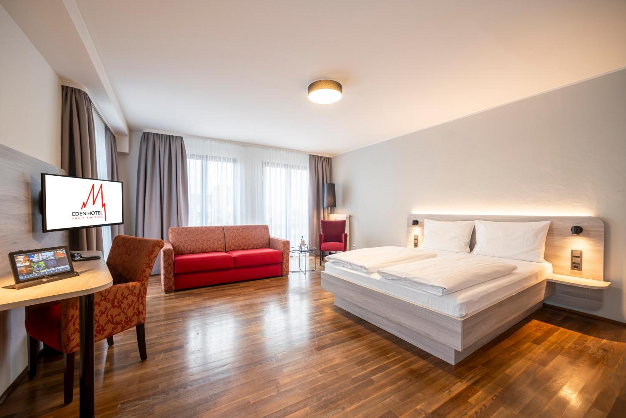 Superior Double Room with Cathedral View,1539785431:JPEG