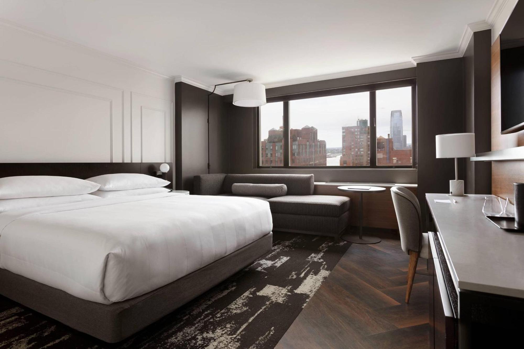 Deluxe Zimmer mit Kingsize-Bett