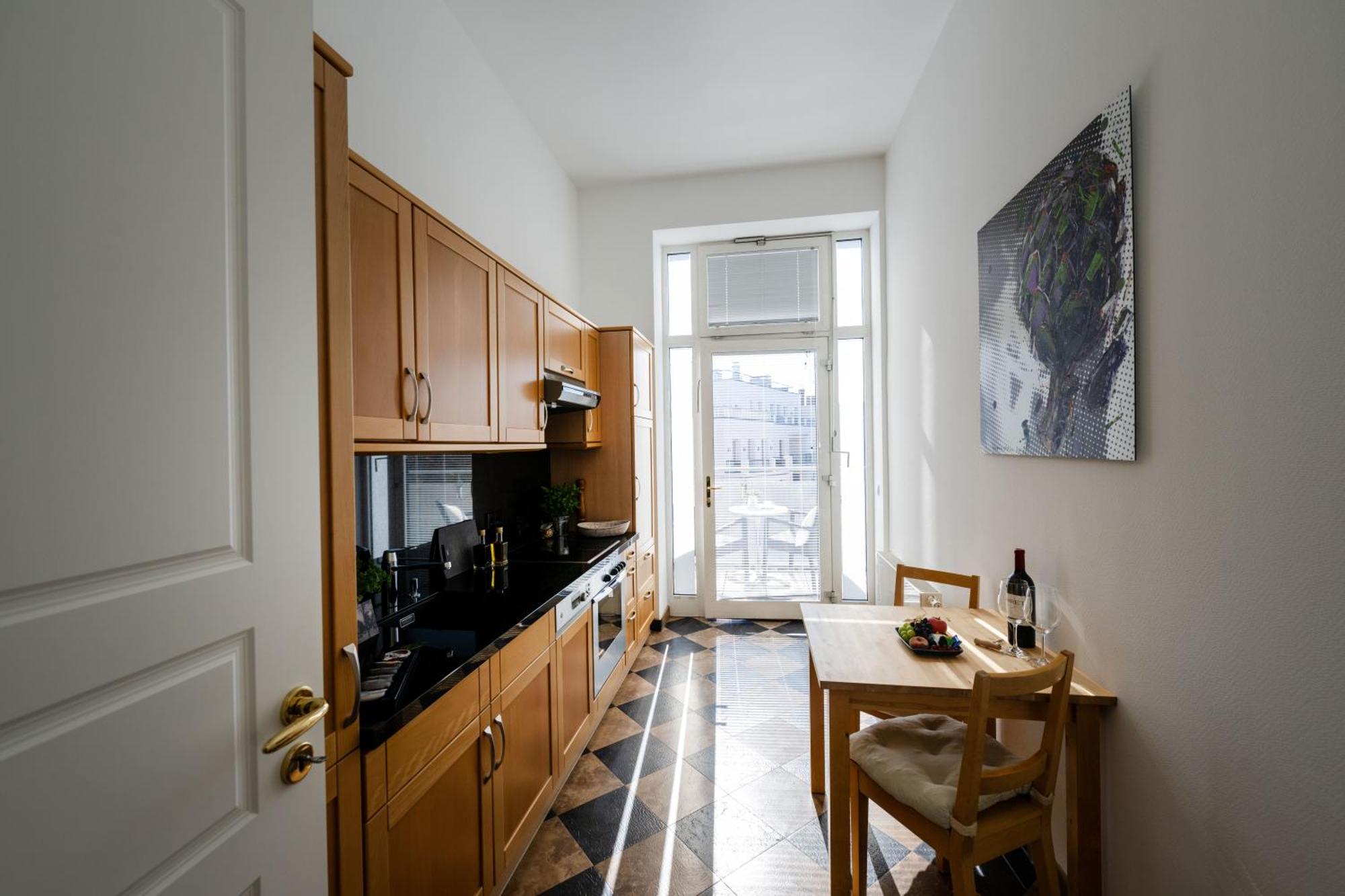 Suite mit Kingsize-Bett und Balkon