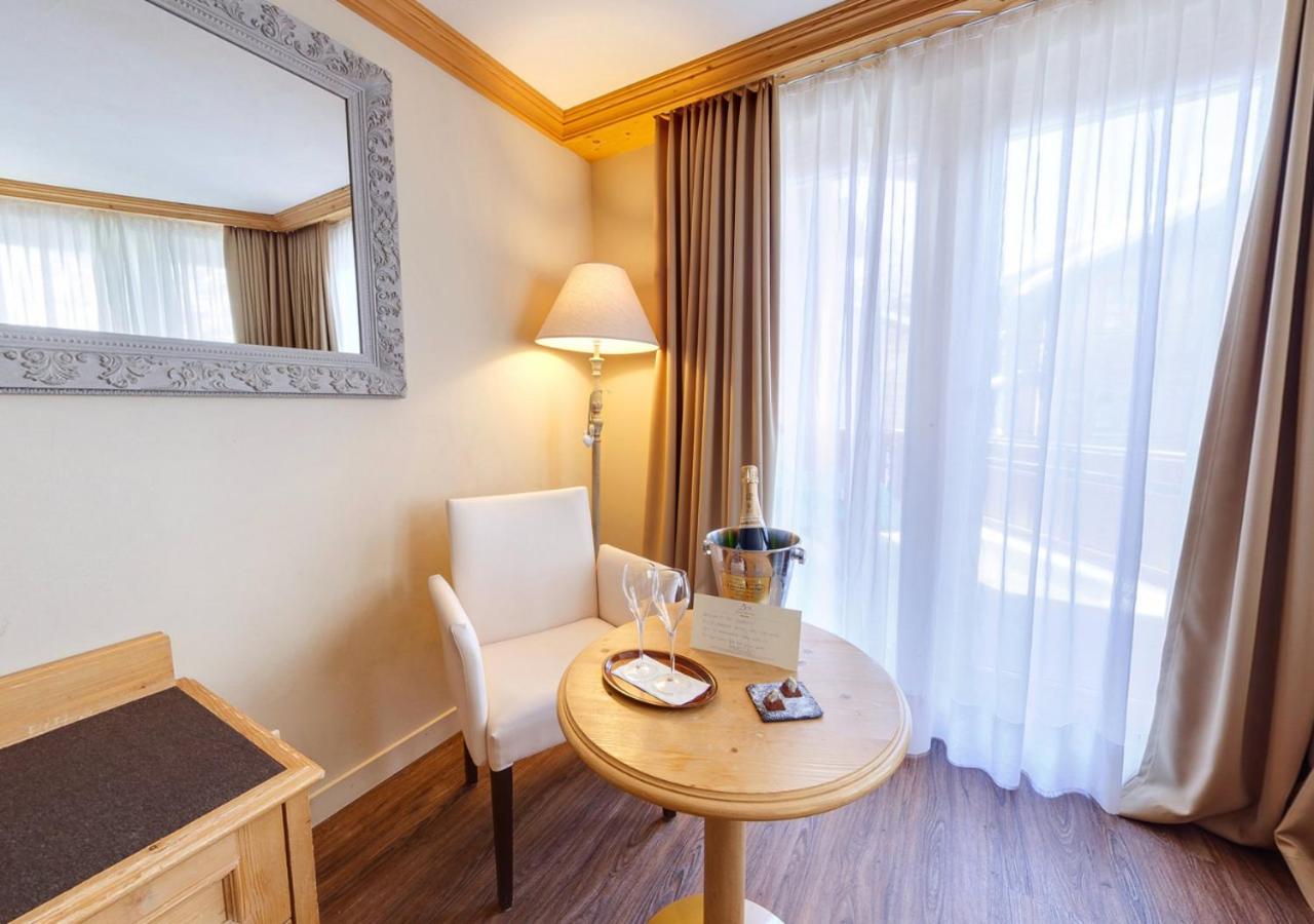 Deluxe Doppelzimmer mit Blick auf das Matterhorn